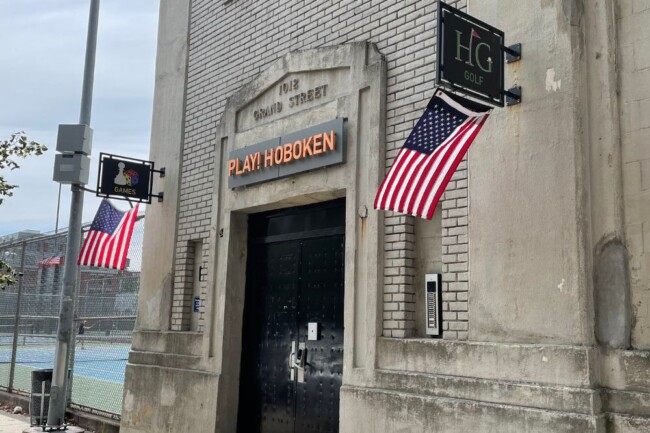 play hoboken golf bowling games